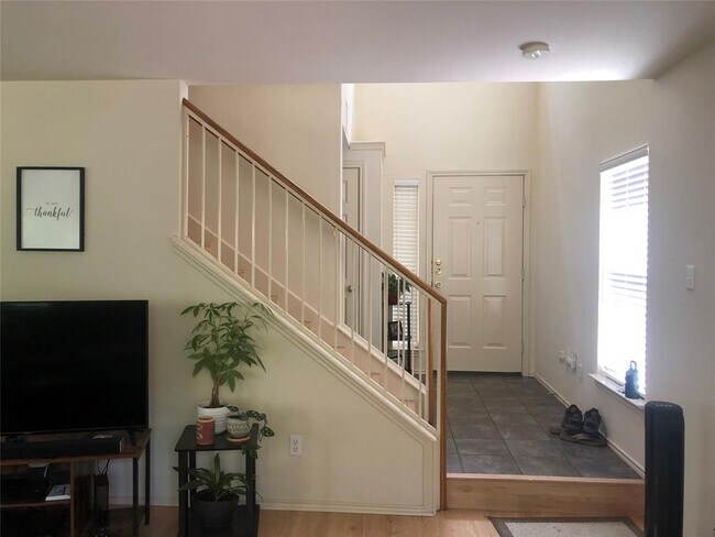 Foto del edificio - 2208 Billy Mills Ln