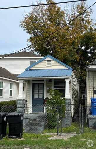 Building Photo - 7437 Garfield St