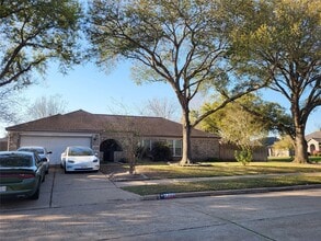 Building Photo - 7223 Yardley Dr
