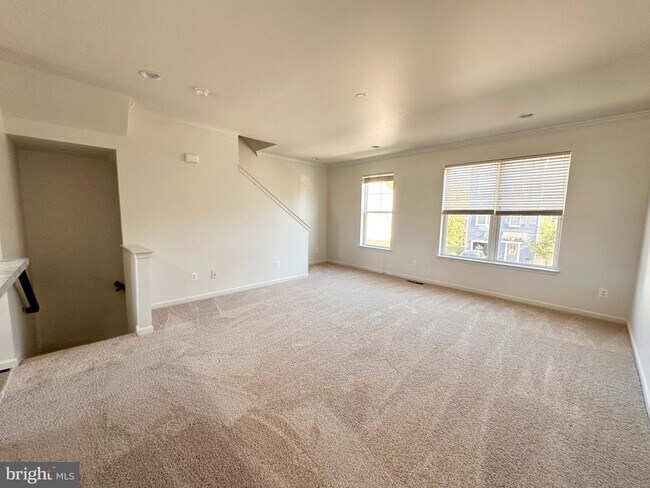 Building Photo - 111 Fading Star Ct