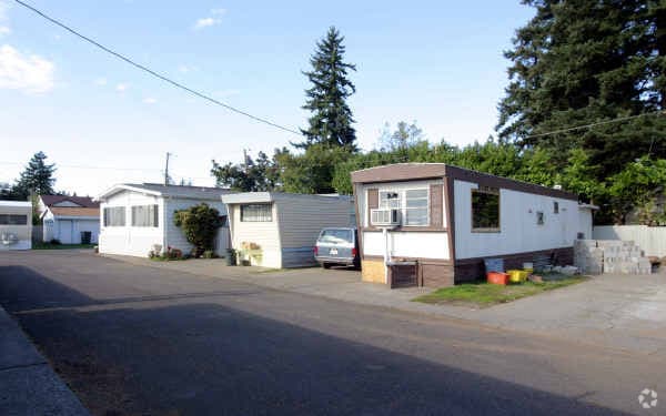 Primary Photo - Rockwood Mobile Manor