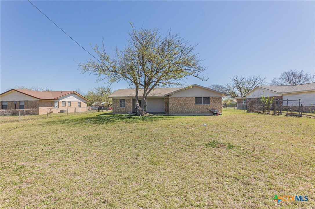 Primary Photo - 1805 N 38th St