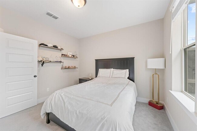 Foto del edificio - 12535 Holly Blue Ln