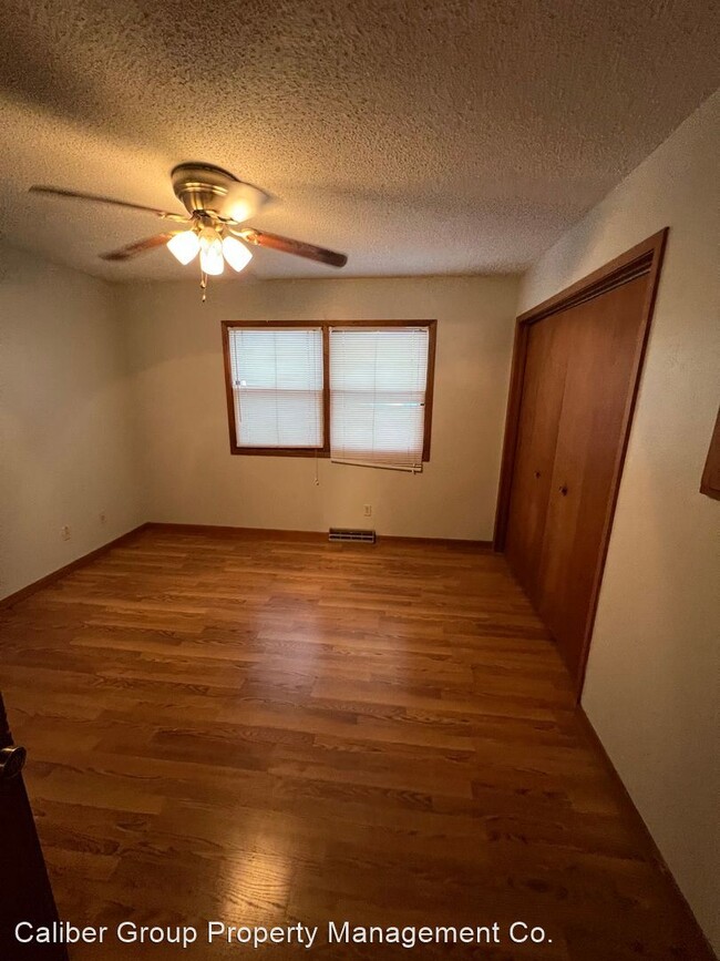 Building Photo - 2 br, 2 bath House - 736 Olympic