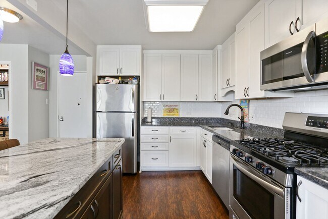 Building Photo - 4501 Arlington Blvd