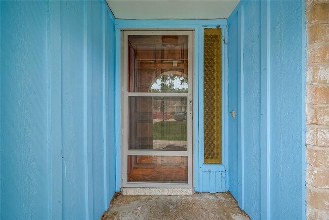 Building Photo - 12111 Pompano Ln