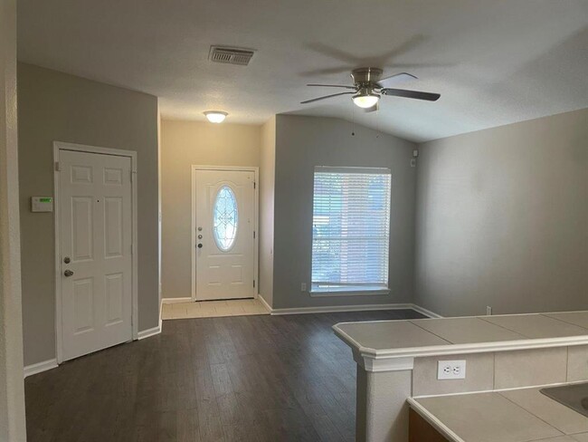 Building Photo - 1431 Rocky Glen Ln