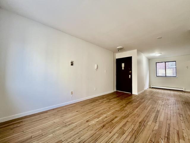 Foto del edificio - 1 bedroom in New York NY 10034