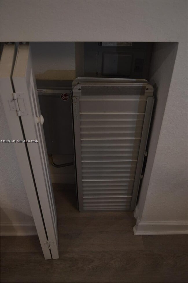 Building Photo - 1522 SE 26th Ter