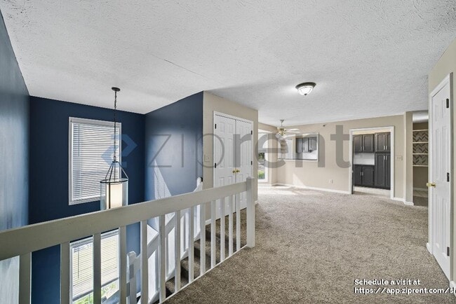 Building Photo - 1206 Riverview Dr