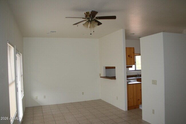 Foto del edificio - 5920 Thunder Ridge Rd