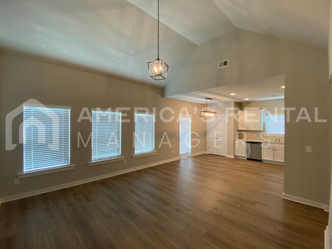Building Photo - Home for Rent in Clanton, AL!!! View with ...