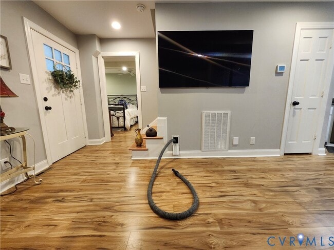 Building Photo - 501 Pelham Dr
