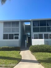 Building Photo - 969 Sonesta Ave NE