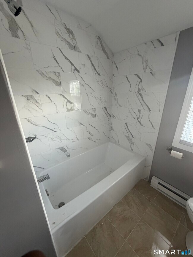 Foto del edificio - 117 Footpath Ln