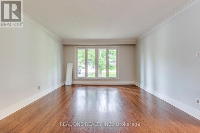 Building Photo - 462 Willis Dr