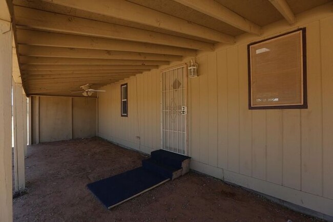 Building Photo - Ranch Like Property For Horses 3/2