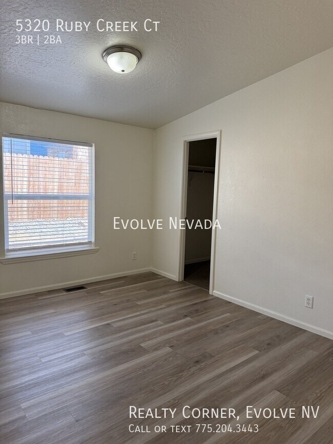 Foto del edificio - 5320 Ruby Creek Ct