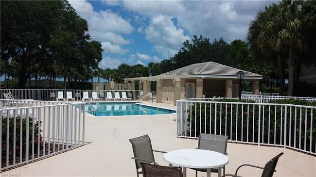 Building Photo - 12181 Summergate Cir