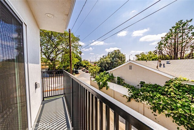 Foto del edificio - 2055 S Garth Ave