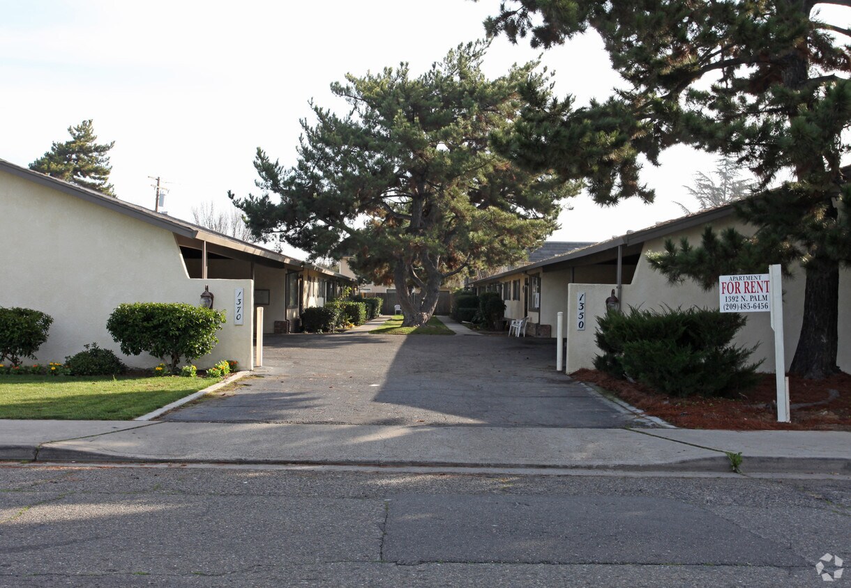 Primary Photo - 1340-1370 Palm St