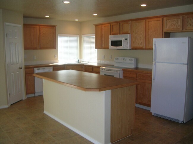 Foto del edificio - Nice home located in SE Boise near Les Bois Jr. High
