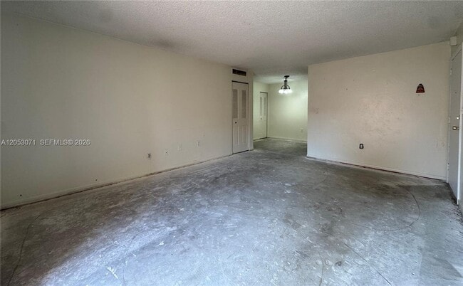 Foto del edificio - 7208 Fairway Dr