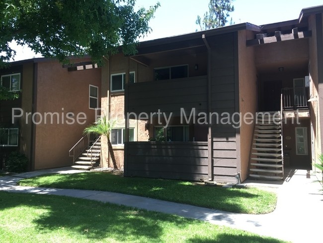 Building Photo - 502 Calle Montecito