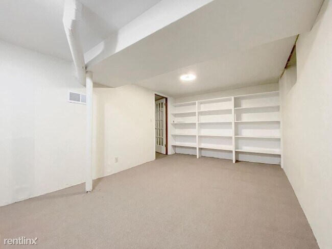 Building Photo - 2 br, 2 bath Townhome - 4762 Quince Rd