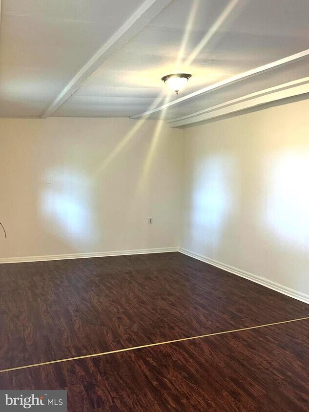 Foto principal - 14703 Eyler Ave