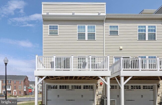 Foto del edificio - 13312 Waterford Hills Boulevard