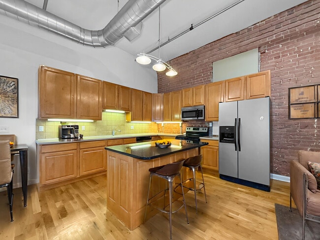 Broadway Lofts 1 Bedroom - KC Loft Collection