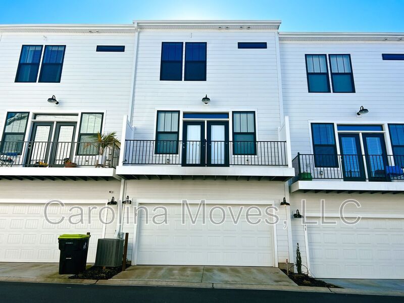 Primary Photo - 9 Millside Cir