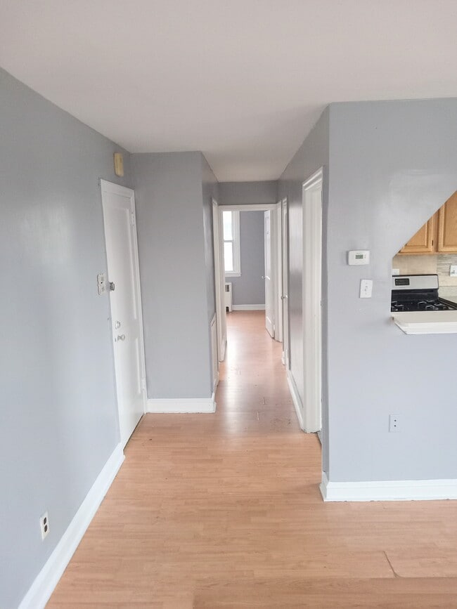 Foto del edificio - 1051 Rosalie St