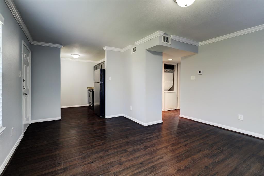 Foto principal - 1600 W T C Jester Blvd
