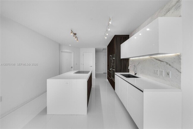 Foto del edificio - 851 NE 1st Ave