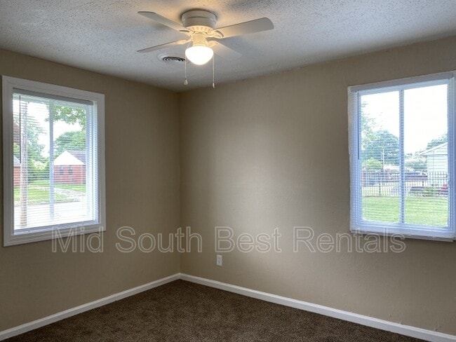 Building Photo - 2921 Southwall St