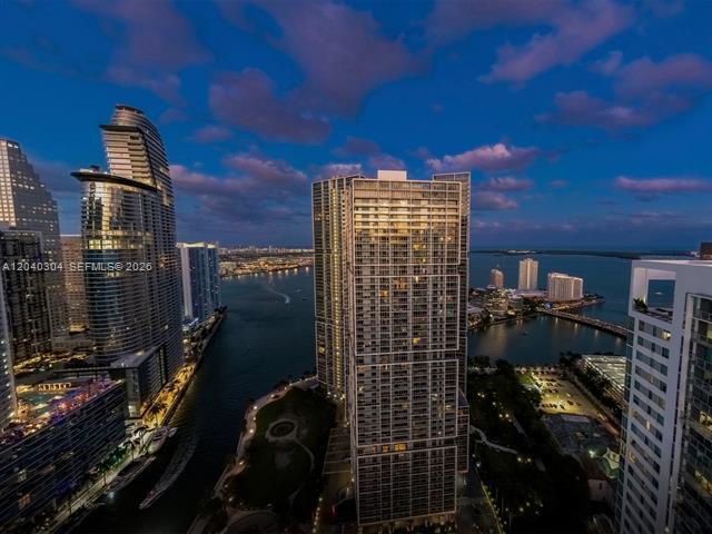 Foto del edificio - 77 SE 5th St