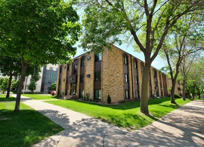 Foto del edificio - Como Avenue Apartments