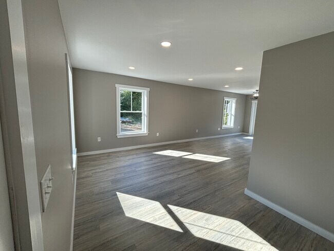 Foto del edificio - 22 Pond Rd