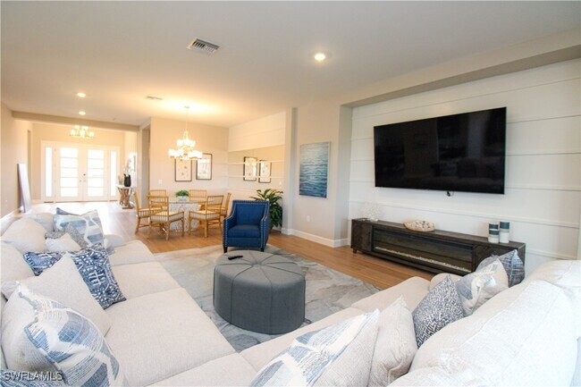 Foto del edificio - 15765 Cortina St