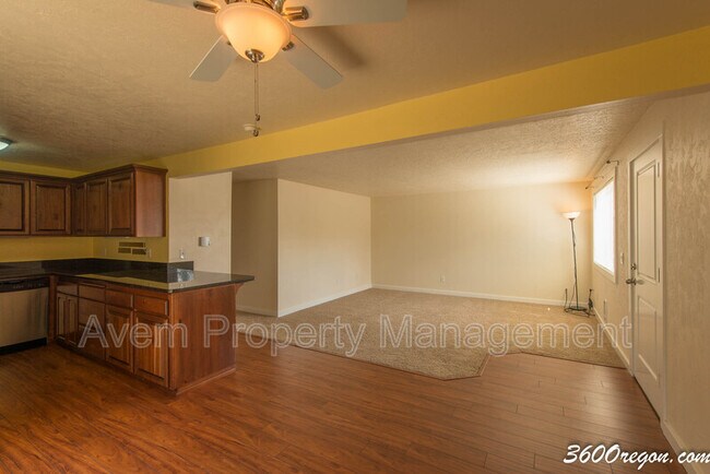 Foto del edificio - 7305 SE Harney St