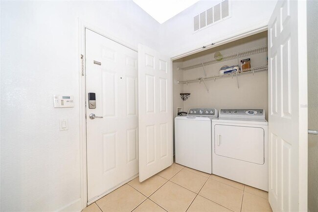Building Photo - 3344 Robert Trent Jones Dr