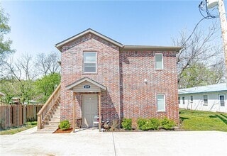 109 2nd Ave