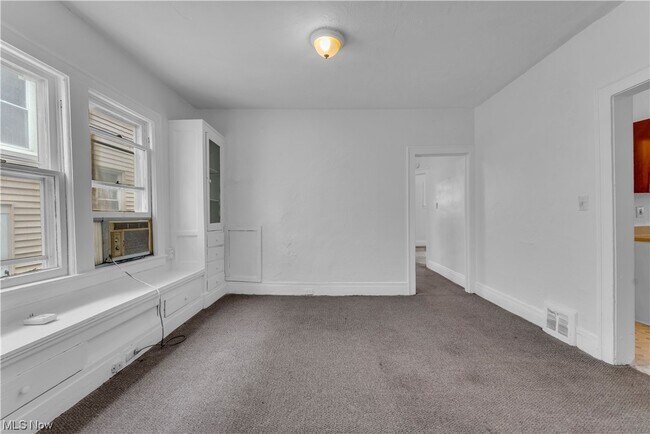 Building Photo - 3435 Desota Ave