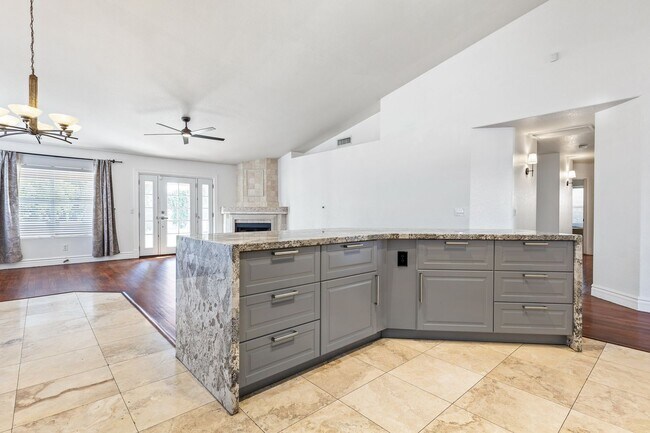 Building Photo - Beautiful 4 bedroom home in North Phoenix