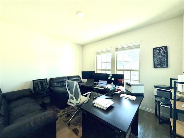 Building Photo - 7212 Seton Pl