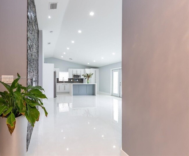 Foto del edificio - 14003 SW 147th Ct