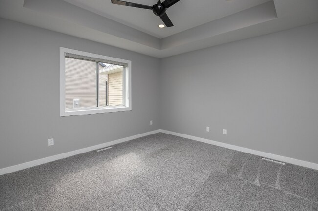 Foto del edificio - 2244 Petersen Dr NW