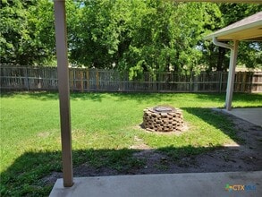 Building Photo - 305 Grizzly Trail